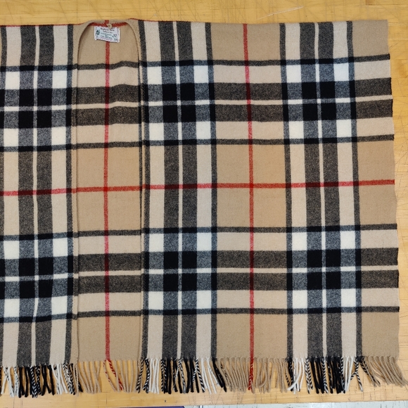 Vintage Highland Home Industries Lambswool Plaid Poncho, Size OS - Picture 10 of 12